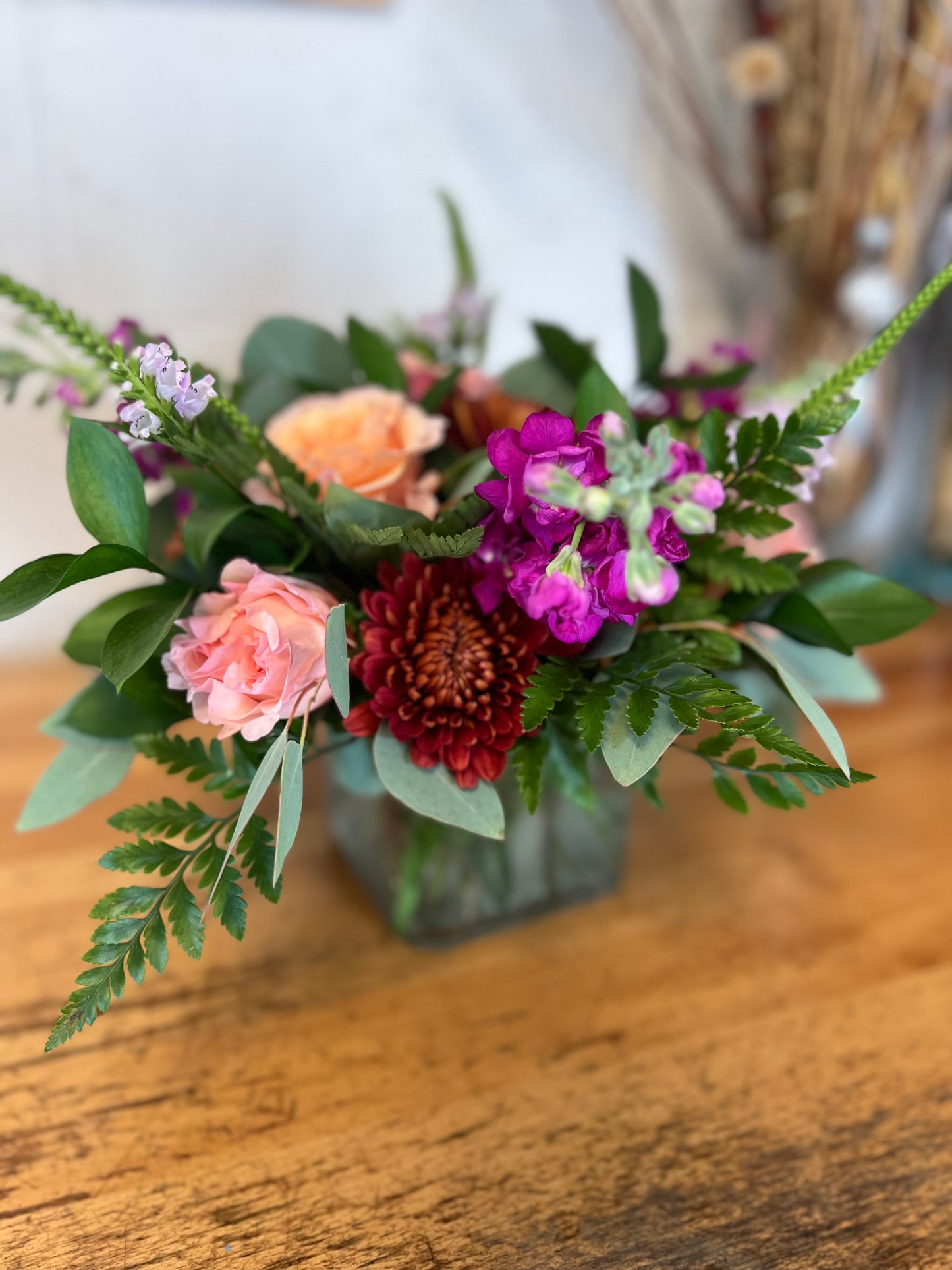 Mix coffee table arrangement