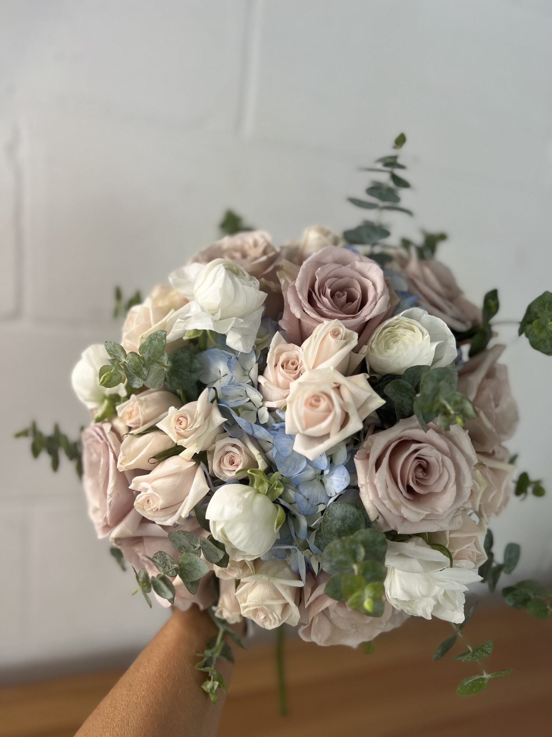 Bridal bouquet-Life Flower Shop